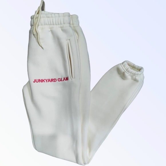 Essential Sweatsuit - Picture 2 of 3